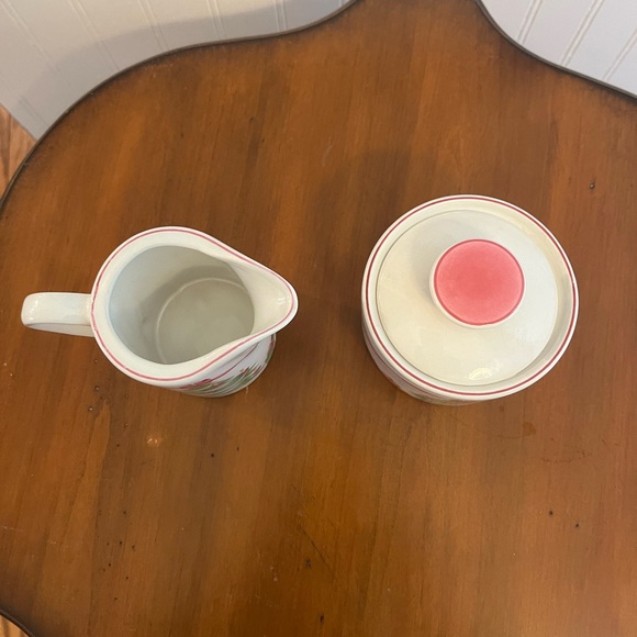 Sango Home for Christmas ‘92 Pink Lidded Sugar and Creamer Excellent Condition - Picture 3 of 6